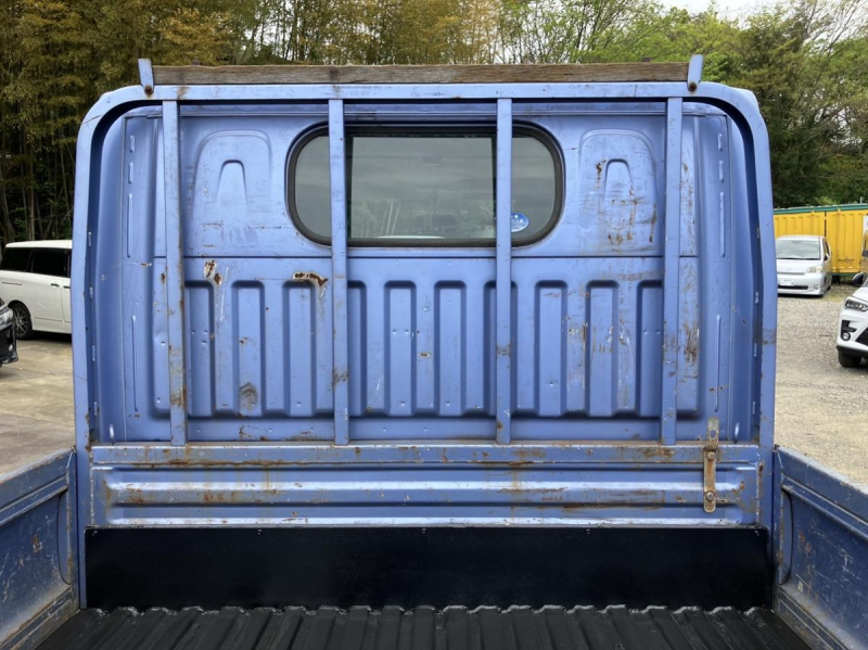 H21年式、アトラス、ダブルキャブ、メーカー完成車|中古トラックの販売・買取・査定のアイナビ