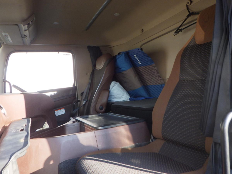 4軸低床 後輪エアサス 内高2,590|中古トラックの販売・買取・査定のアイナビ