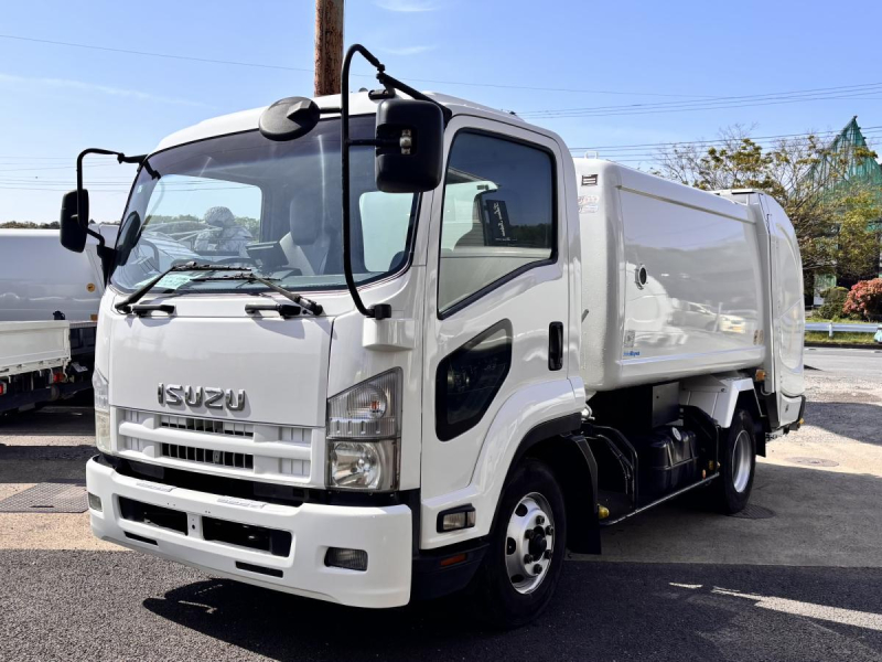 巻き込みパッカー車 新明和製8.0立米積載2350kg|中古トラックの販売・買取・査定のアイナビ