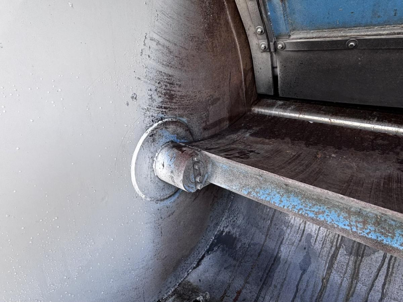 巻き込みパッカー車 新明和製8.0立米積載2350kg|中古トラックの販売・買取・査定のアイナビ