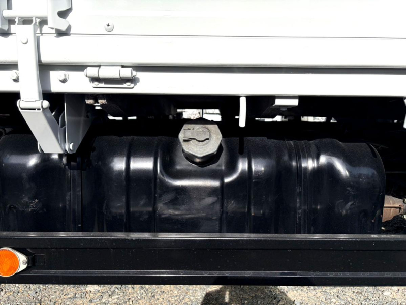 平成23年いすゞエルフ平ボディPG付ロング全塗装SKG-NLR85AR|中古トラックの販売・買取・査定のアイナビ