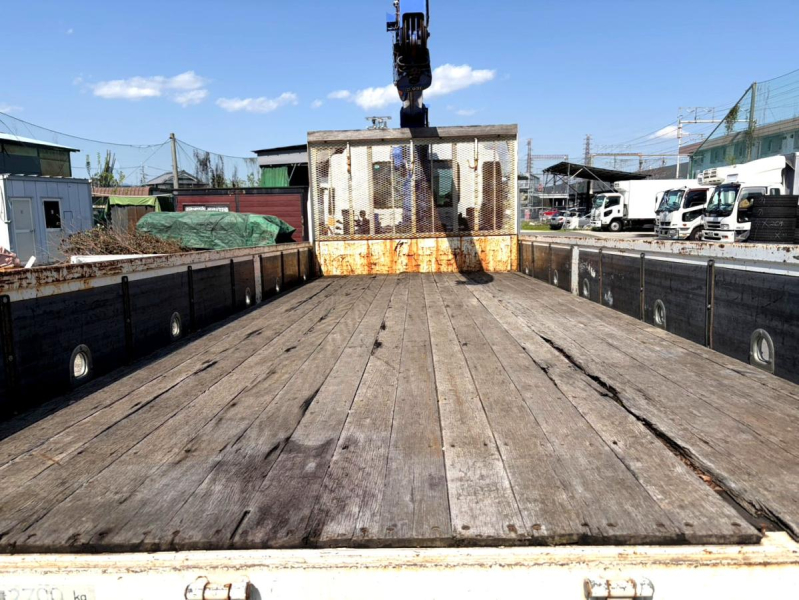 平成22年いすゞフォワード4tタダノ4段クレーンPKG-FRR90S1|中古トラックの販売・買取・査定のアイナビ