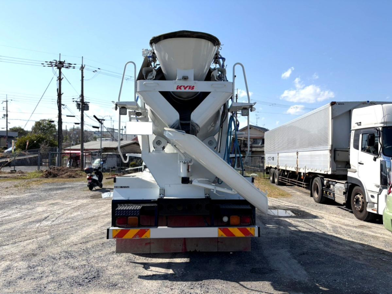 平成27年いすゞギガ大型ミキサーカヤバ製ETCQKG-CXZ77AT|中古トラックの販売・買取・査定のアイナビ