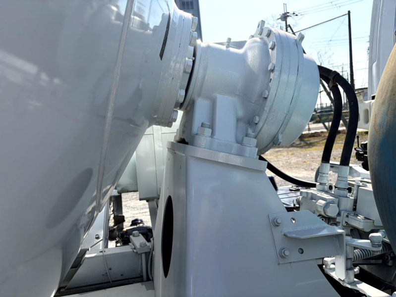 平成27年いすゞギガ大型ミキサーカヤバ製ETCQKG-CXZ77AT|中古トラックの販売・買取・査定のアイナビ