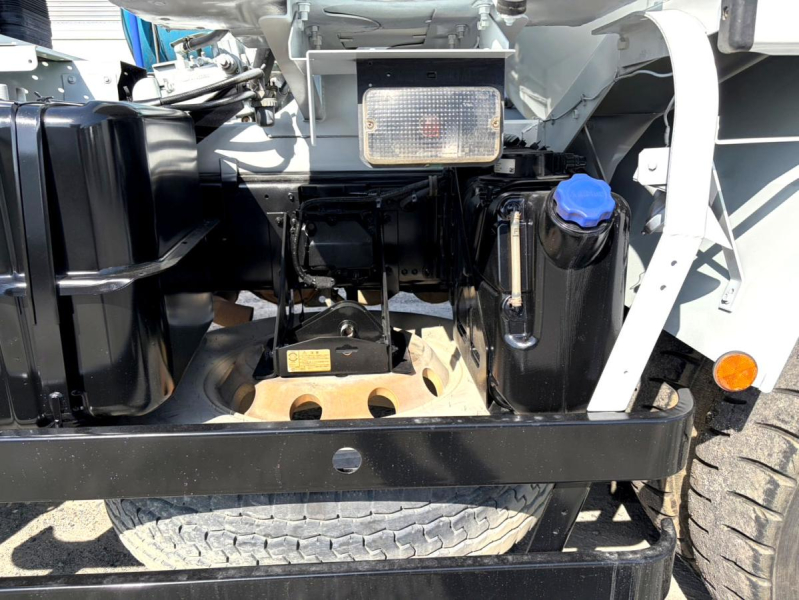 平成27年いすゞギガ大型ミキサーカヤバ製ETCQKG-CXZ77AT|中古トラックの販売・買取・査定のアイナビ