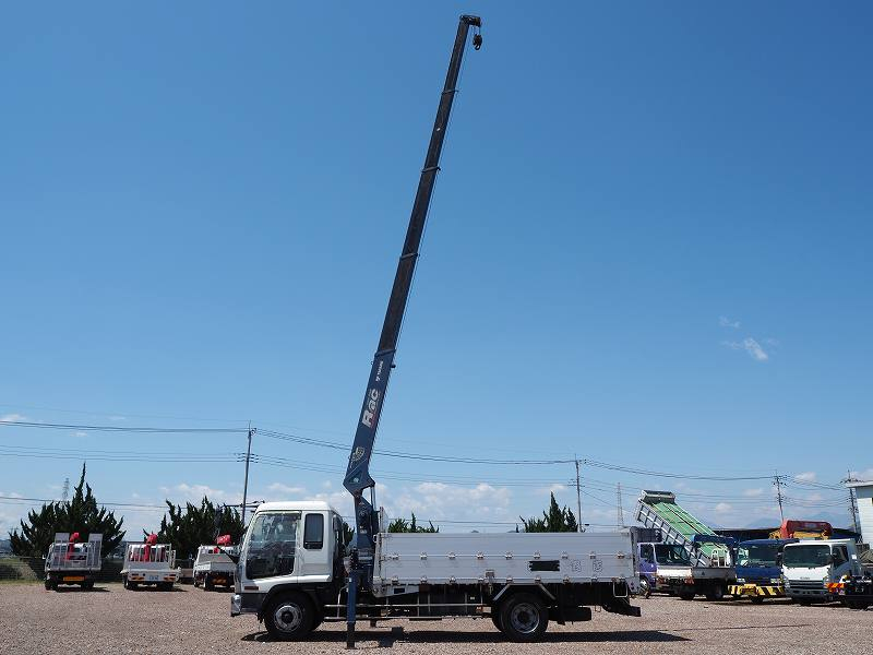 いすゞフォワードクレーン増トン4.6mボディ5段クレーン|中古トラックの販売・買取・査定のアイナビ