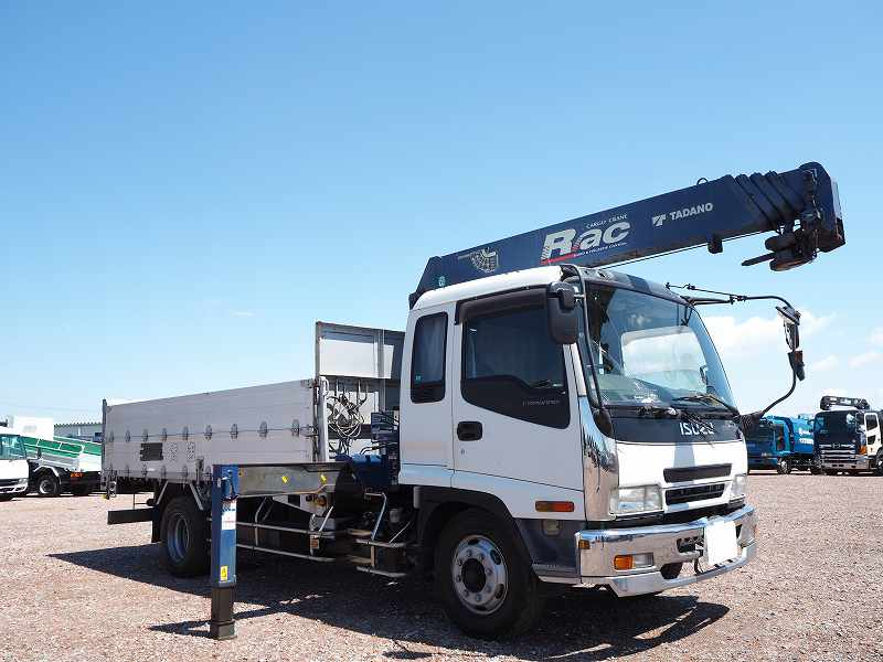 いすゞフォワードクレーン増トン4.6mボディ5段クレーン|中古トラックの販売・買取・査定のアイナビ