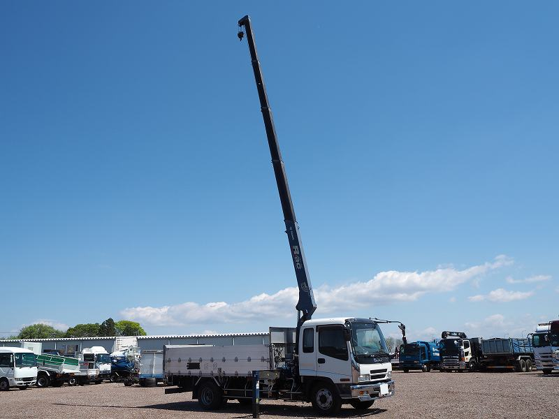 いすゞフォワードクレーン増トン4.6mボディ5段クレーン|中古トラックの販売・買取・査定のアイナビ