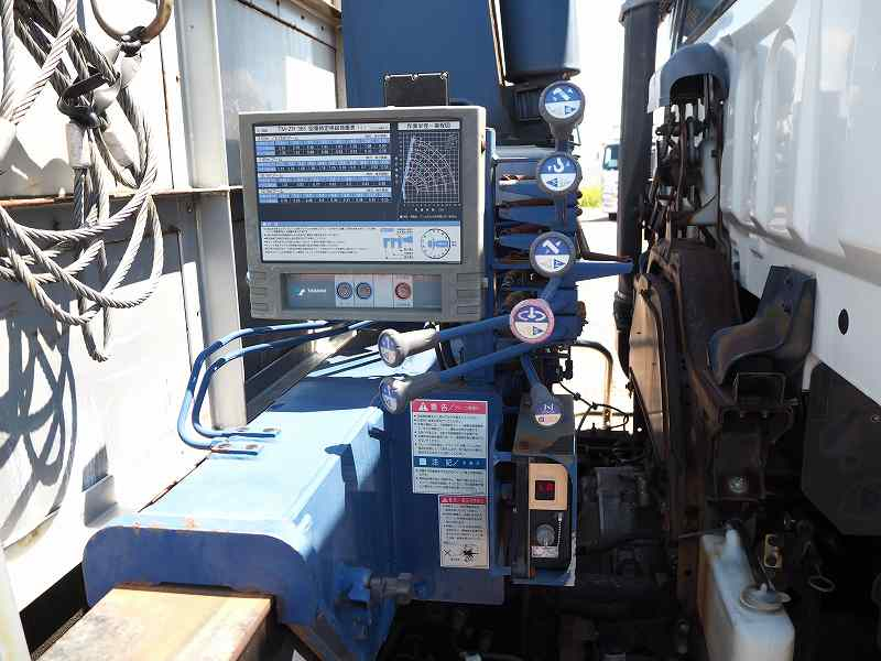 いすゞフォワードクレーン増トン4.6mボディ5段クレーン|中古トラックの販売・買取・査定のアイナビ