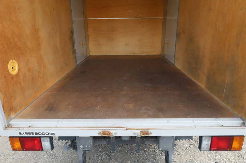 エルフ|中古トラックの販売・買取・査定のアイナビ