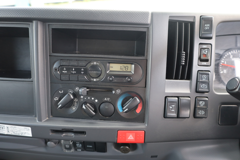 エルフ|中古トラックの販売・買取・査定のアイナビ