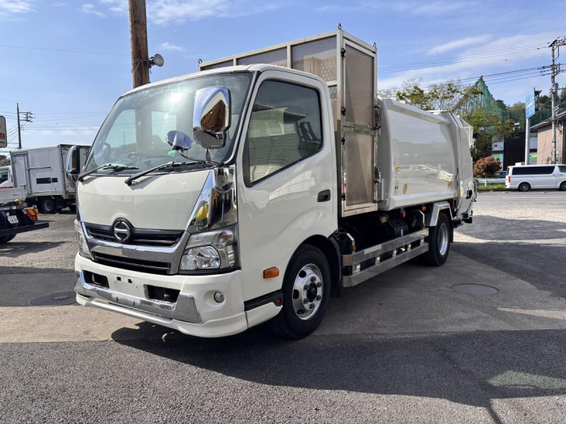ワイド幅 プレス式パッカー車 極東製6.0立米 積載2300kg|中古トラックの販売・買取・査定のアイナビ