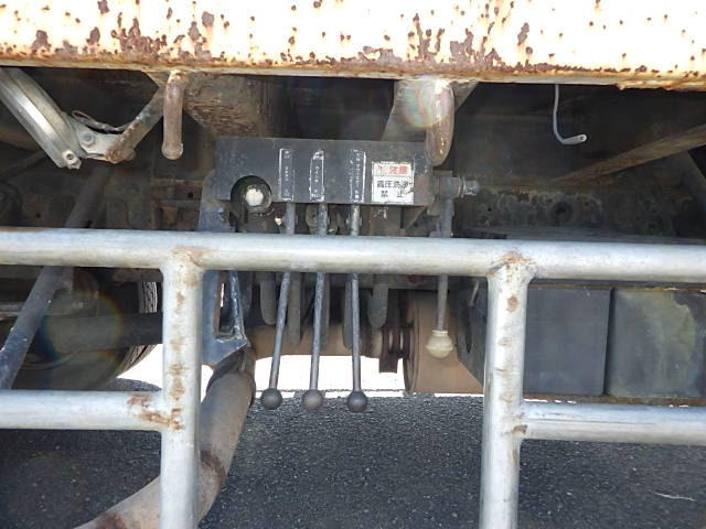 三菱平成9年式☆セルフローダ―☆車検付き積載トン数6.5t|中古トラックの販売・買取・査定のアイナビ