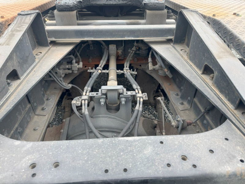 平成24年式☆いすゞギガトラクタ2デフ 第5輪18t MT16速|中古トラックの販売・買取・査定のアイナビ