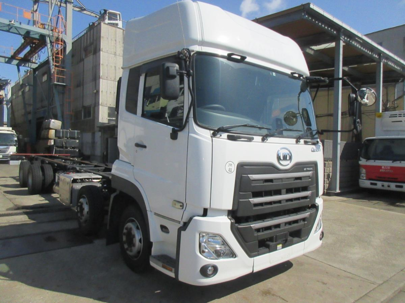 2PGクオンハイルーフ4軸低床シャーシ|中古トラックの販売・買取・査定のアイナビ