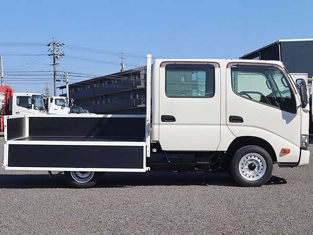 Wキャブ 積載1.25t ジャストロー 普通免許対応 6人乗|中古トラックの販売・買取・査定のアイナビ