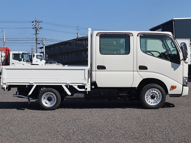 Wキャブ 積載1.25t ジャストロー 普通免許対応 6人乗|中古トラックの販売・買取・査定のアイナビ