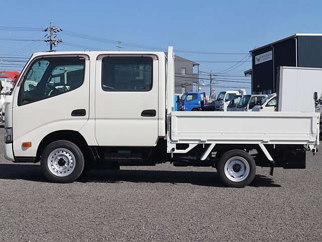 Wキャブ 積載1.25t ジャストロー 普通免許対応 6人乗|中古トラックの販売・買取・査定のアイナビ