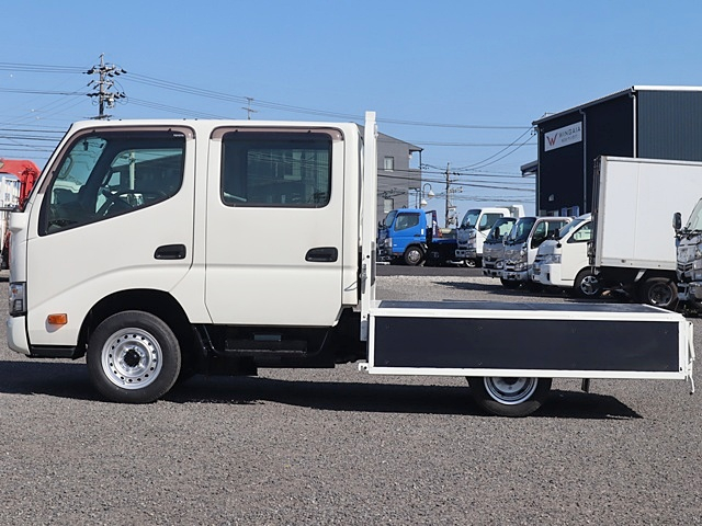 Wキャブ 積載1.25t ジャストロー 普通免許対応 6人乗|中古トラックの販売・買取・査定のアイナビ