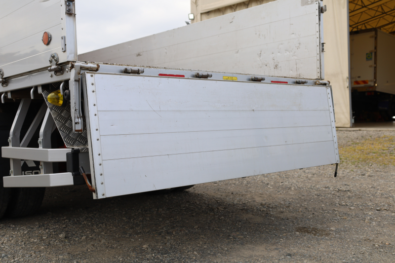 キャンター|中古トラックの販売・買取・査定のアイナビ