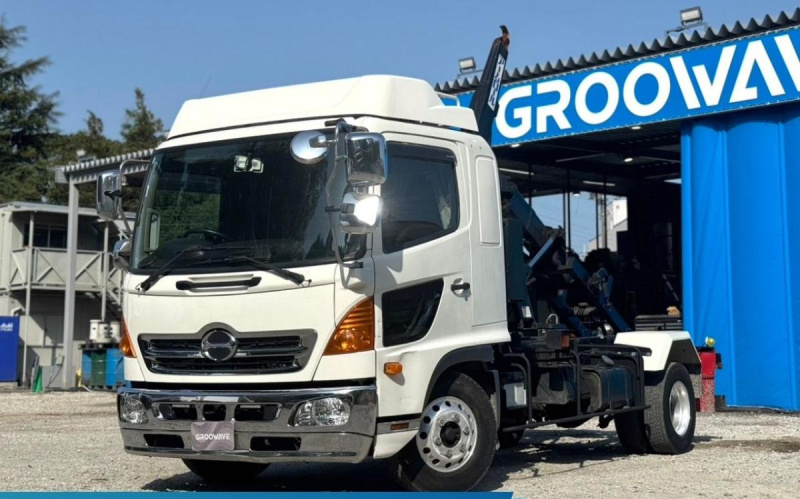 ベッド付新明和アームロールCCA44-31車検付|中古トラックの販売・買取・査定のアイナビ