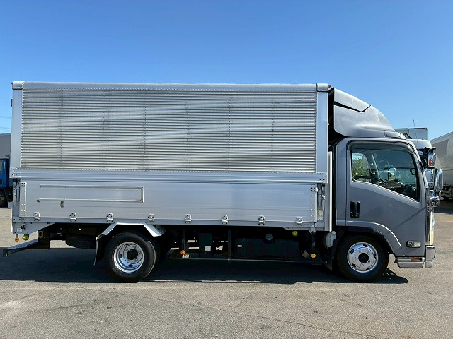 150馬力スムーサーExセミオートマAT3t6.5t小型バン箱車|中古トラックの販売・買取・査定のアイナビ