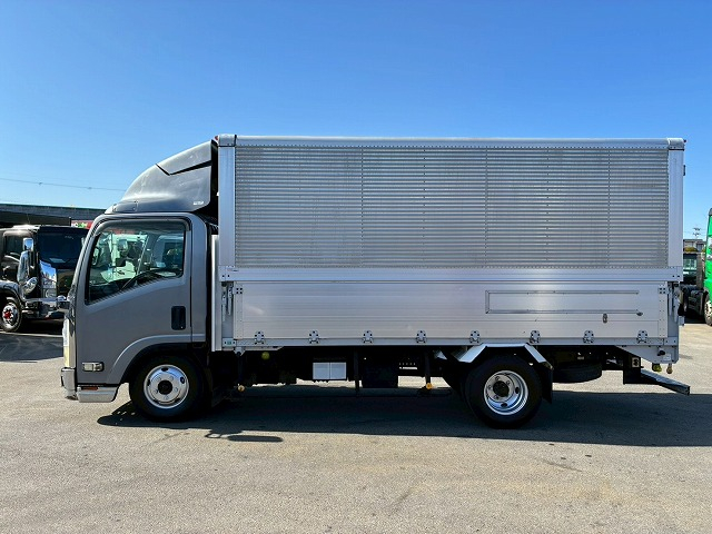 150馬力スムーサーExセミオートマAT3t6.5t小型バン箱車|中古トラックの販売・買取・査定のアイナビ