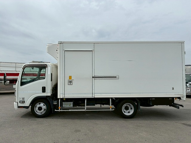 デンソーR404A可動式仕切り板150馬力スムーサーEx|中古トラックの販売・買取・査定のアイナビ