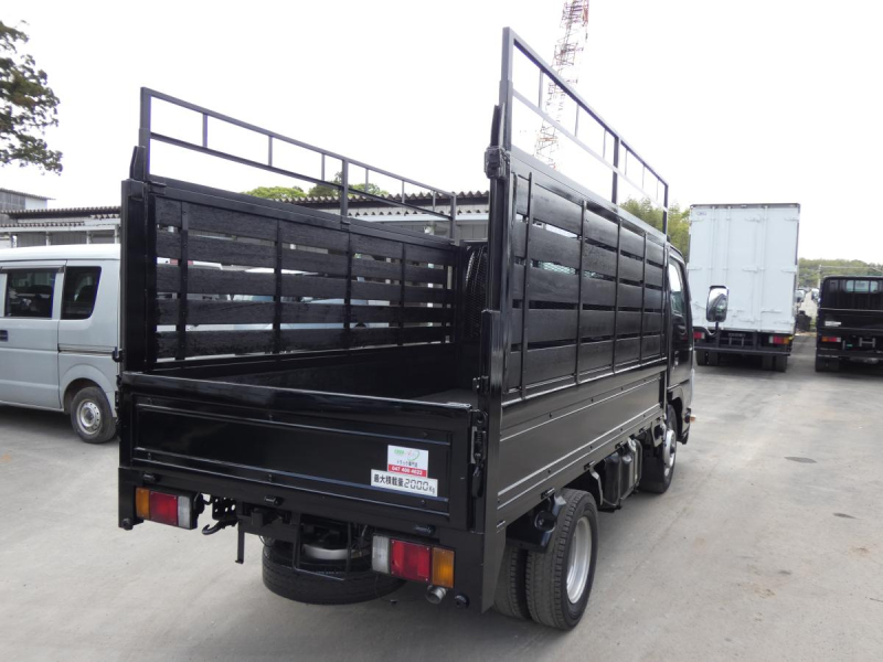 2トン 平ボディ マニュアル 260345|中古トラックの販売・買取・査定のアイナビ