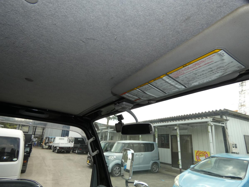 2トン 平ボディ マニュアル 260345|中古トラックの販売・買取・査定のアイナビ