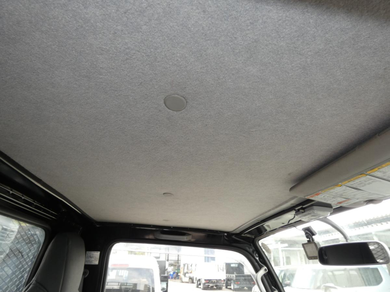 2トン 平ボディ マニュアル 260345|中古トラックの販売・買取・査定のアイナビ