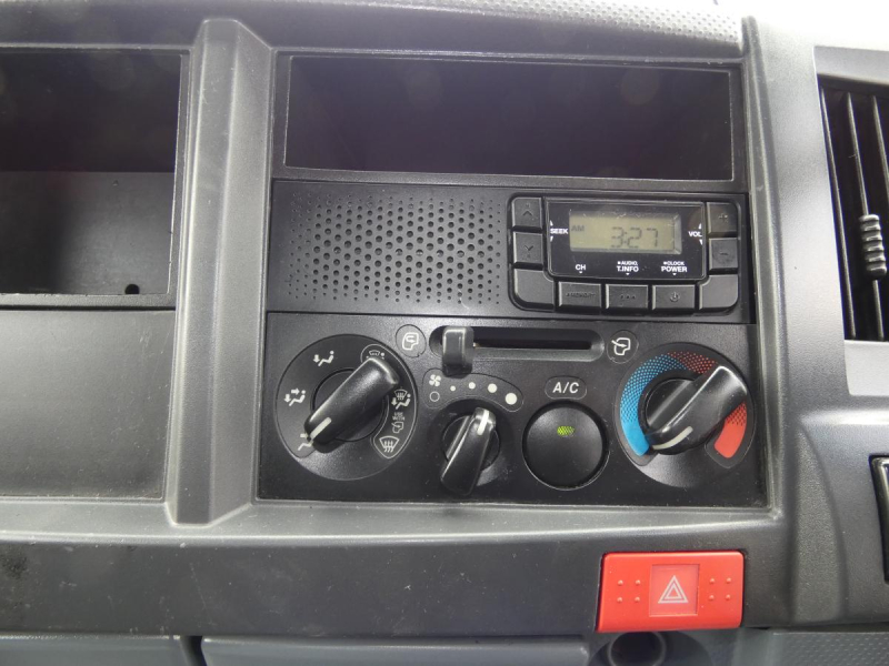 2トン 平ボディ マニュアル 260345|中古トラックの販売・買取・査定のアイナビ