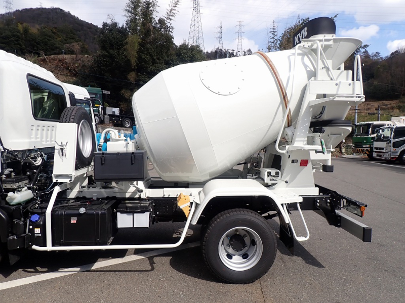 未使用車 カヤバ ドラム3.0立米 最大1.5立米 MR1520|中古トラックの販売・買取・査定のアイナビ