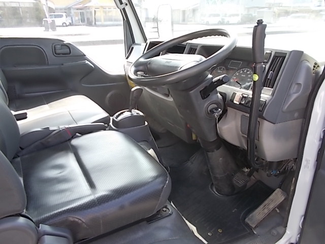 H25年式 エルフ2トン低床ダンプ オートマ車|中古トラックの販売・買取・査定のアイナビ