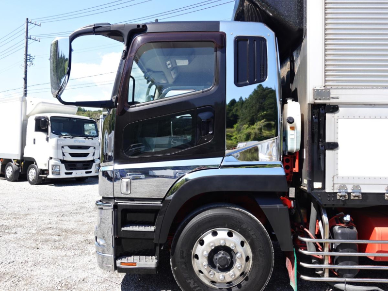 スタンバイ付低温冷蔵冷凍大型アルミウイングアルミウィング|中古トラックの販売・買取・査定のアイナビ