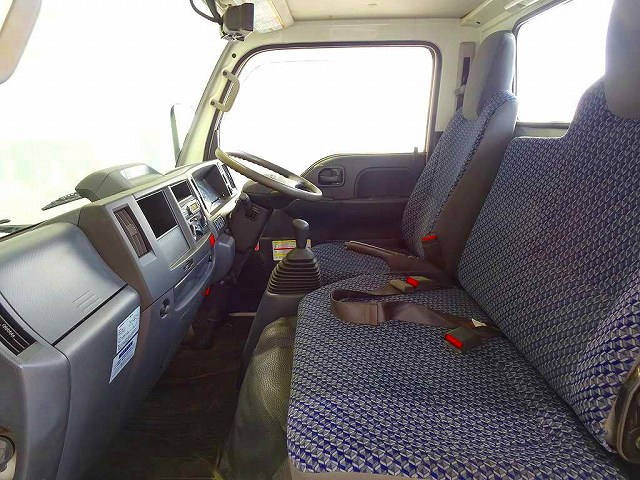 エルフ1.55t4WDFFLWタイヤ平ボデー|中古トラックの販売・買取・査定のアイナビ