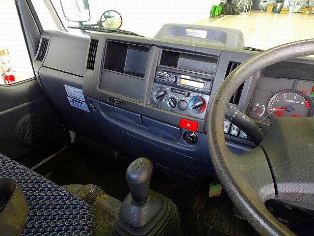 エルフ1.55t4WDFFLWタイヤ平ボデー|中古トラックの販売・買取・査定のアイナビ