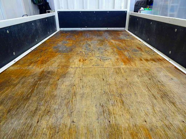 エルフ1.55t4WDFFLWタイヤ平ボデー|中古トラックの販売・買取・査定のアイナビ