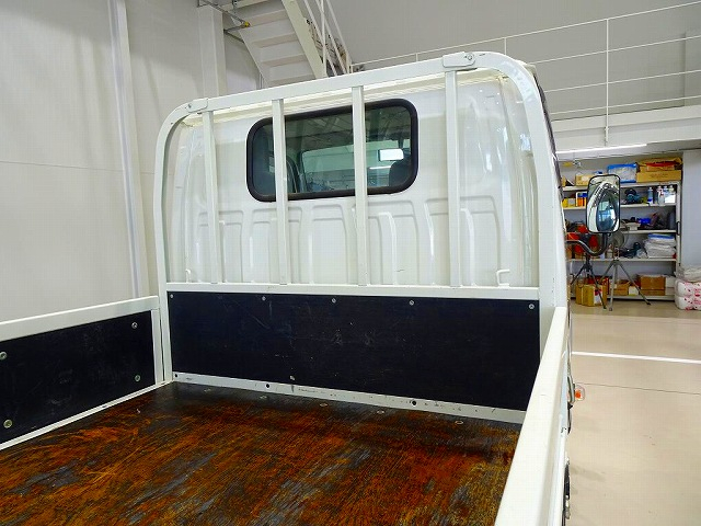 エルフ1.55t4WDFFLWタイヤ平ボデー|中古トラックの販売・買取・査定のアイナビ