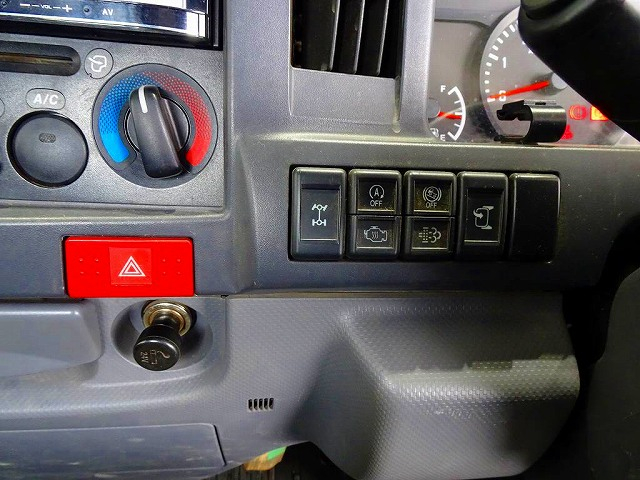 エルフ1.5t4WDFFLSタイヤ平ボデー|中古トラックの販売・買取・査定のアイナビ