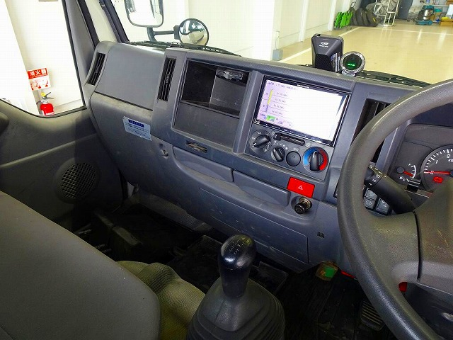 エルフ1.5t4WDFFLSタイヤ平ボデー|中古トラックの販売・買取・査定のアイナビ