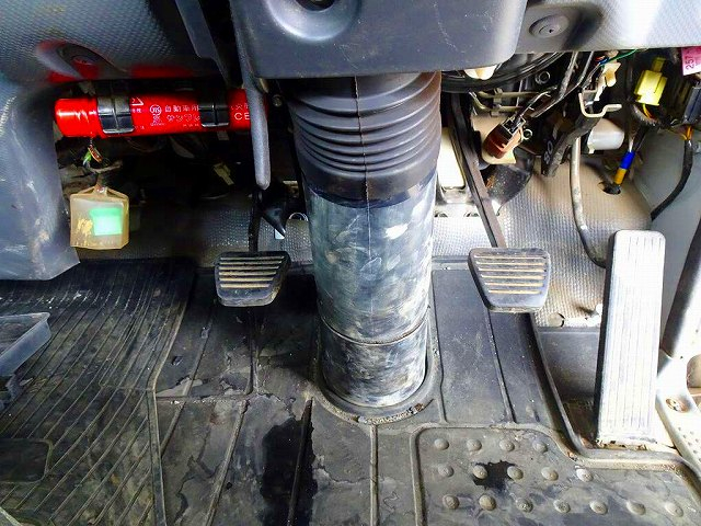 エルフ1.5t4WDFFLSタイヤ平ボデー|中古トラックの販売・買取・査定のアイナビ