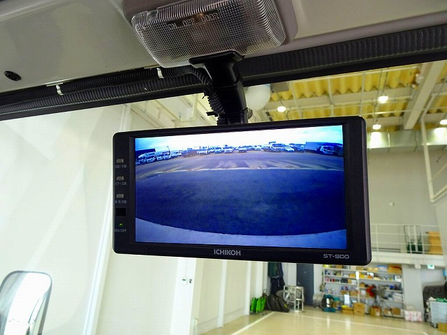 エルフ1.5t4WDFFLSタイヤ平ボデー|中古トラックの販売・買取・査定のアイナビ