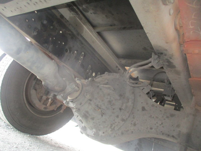 H25フォワード-30℃設定格納パワーゲート冷蔵冷凍車ベッド付|中古トラックの販売・買取・査定のアイナビ