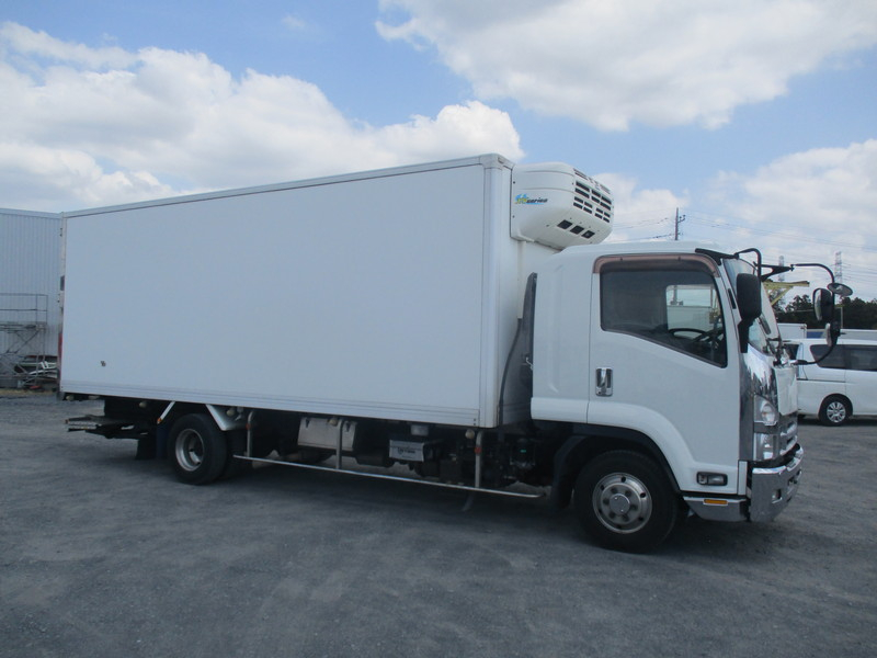 H25フォワード-30℃設定格納パワーゲート冷蔵冷凍車ベッド付|中古トラックの販売・買取・査定のアイナビ