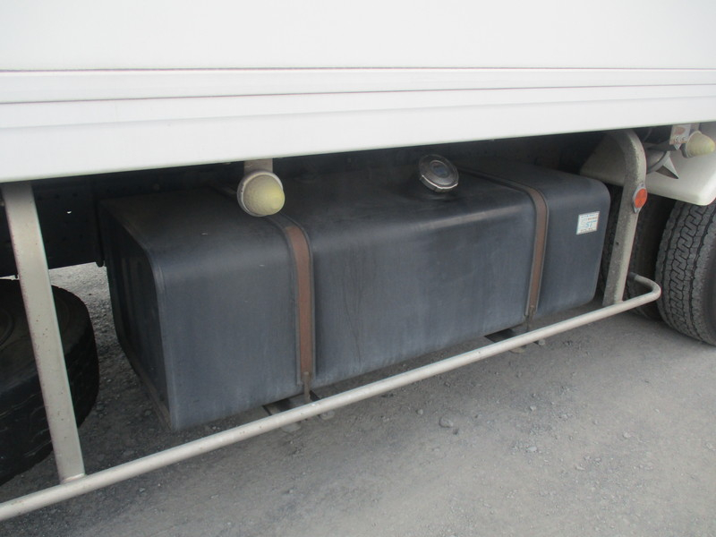 H25フォワード-30℃設定格納パワーゲート冷蔵冷凍車ベッド付|中古トラックの販売・買取・査定のアイナビ