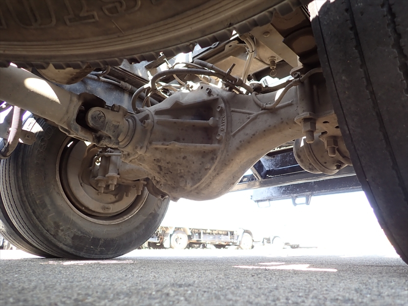 【352804】新明和工業製土砂ダンプ　塗装良好|中古トラックの販売・買取・査定のアイナビ