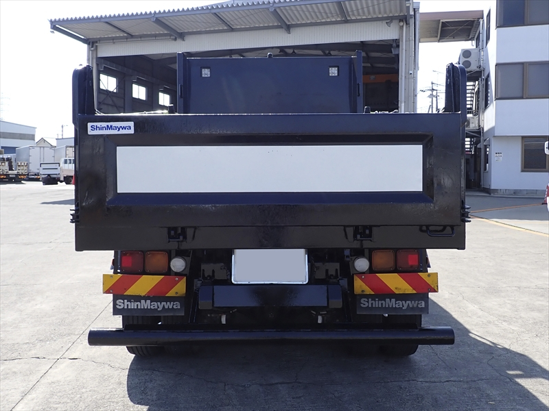 【352804】新明和工業製土砂ダンプ　塗装良好|中古トラックの販売・買取・査定のアイナビ