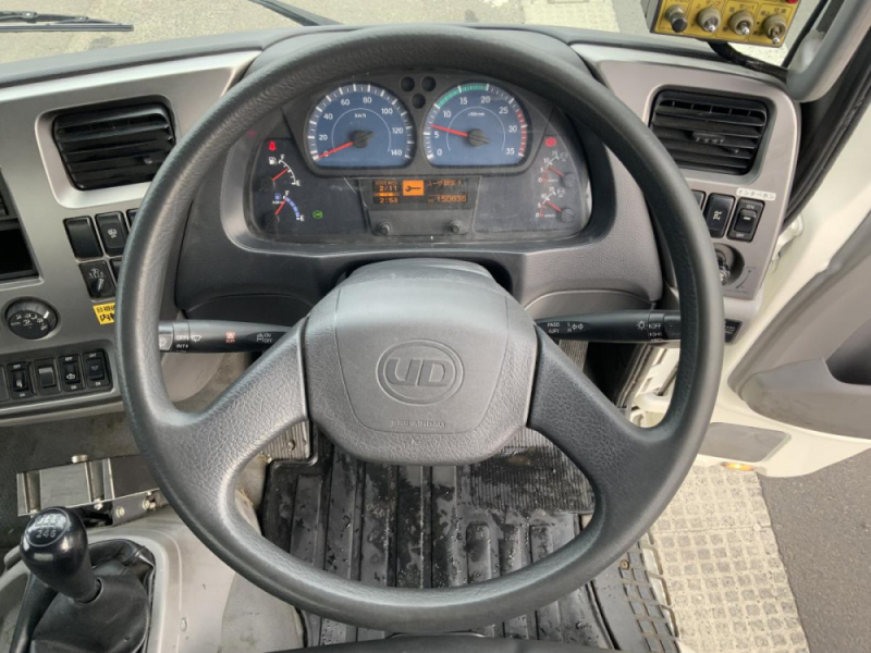 8.6立米⭐️H25コンドルパッカー車 新明和 巻き込み式|中古トラックの販売・買取・査定のアイナビ