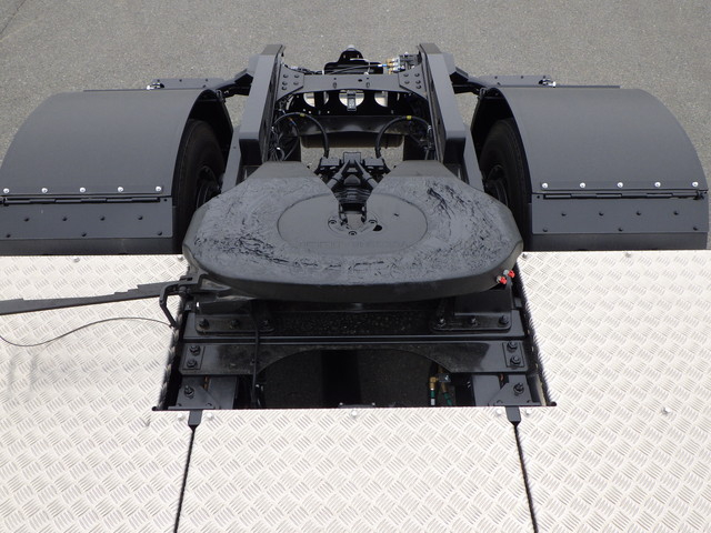 三菱2RG-FP84VERSヘッド10t超11.5tPTO・ダンプレバー付|中古トラックの販売・買取・査定のアイナビ